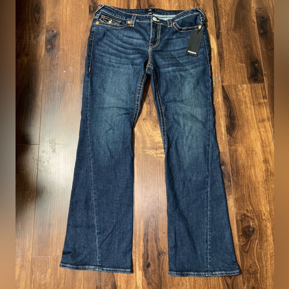 TRUE RELIGION low rise joey lr flare flap big T jeans